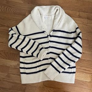 Gap women’s cable knit button down sweater
